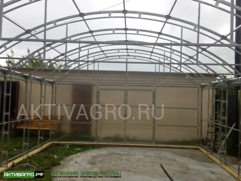 Теплица Ударница Благодатная, ширина 4/5 м, труба 40х20 + 20х20 Теплица Ударница Благодатная, ширина 4/5 м, труба 40х20 + 20х20